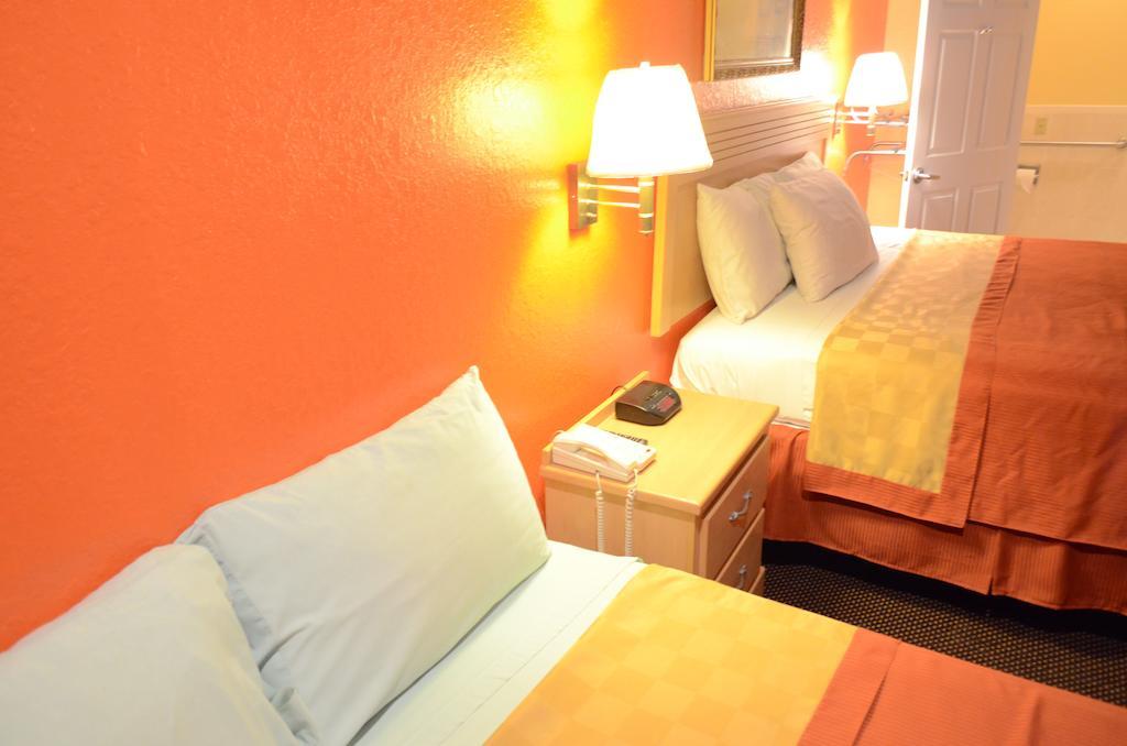 Texan Inn & Suites Louetta Eksteriør bilde