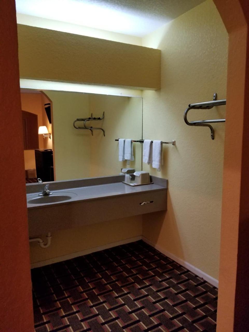 Texan Inn & Suites Louetta Eksteriør bilde